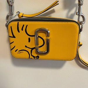 Marc Jacobs PEANUTS the Snapshot Camera Bag Woodstock Yellow